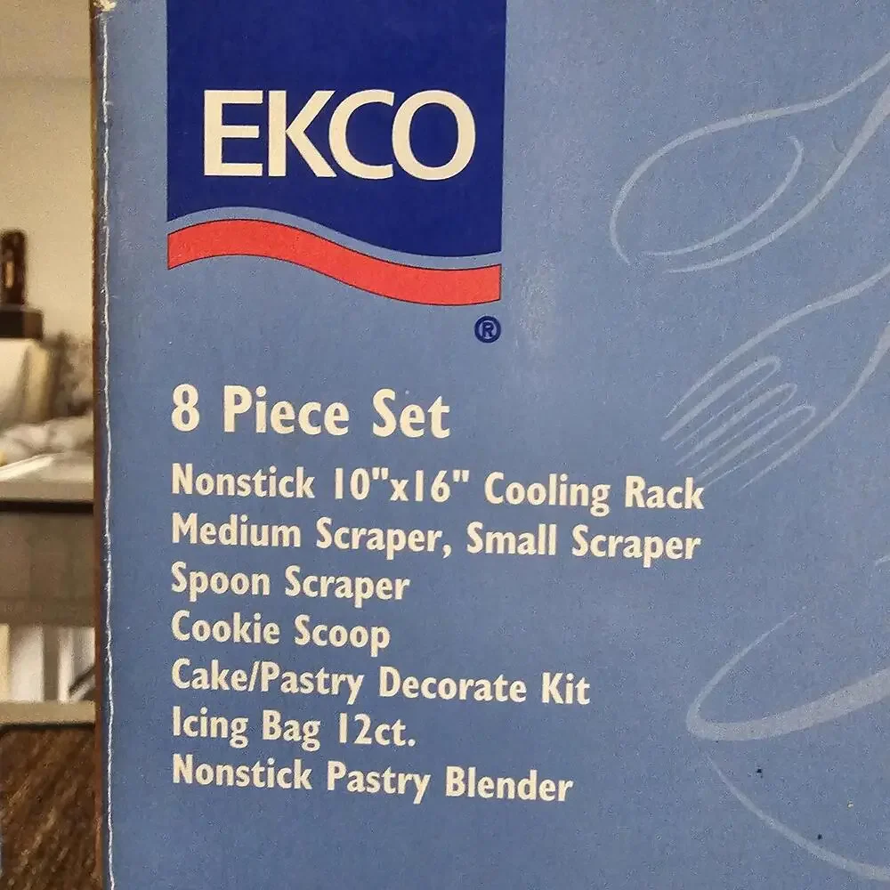 Cooling Rack 8 Piece Baking Set Make by Ekco